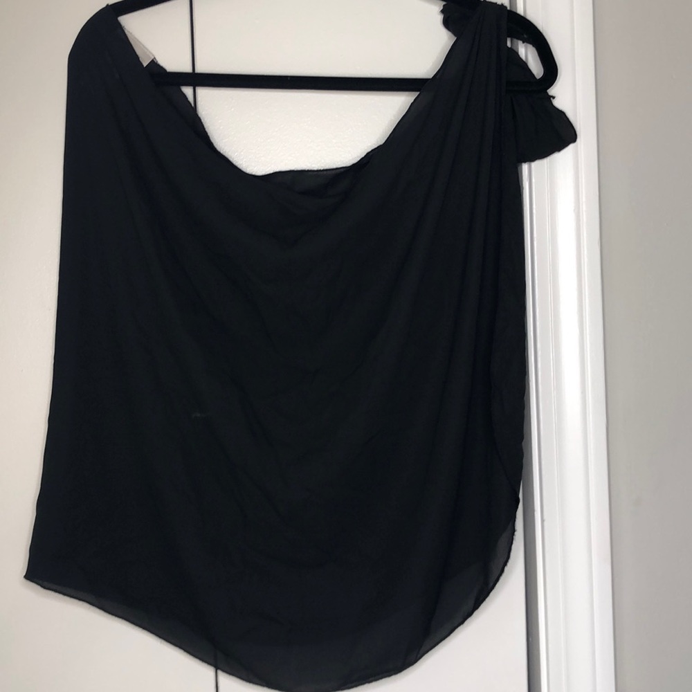 Used black Dotti short sarong